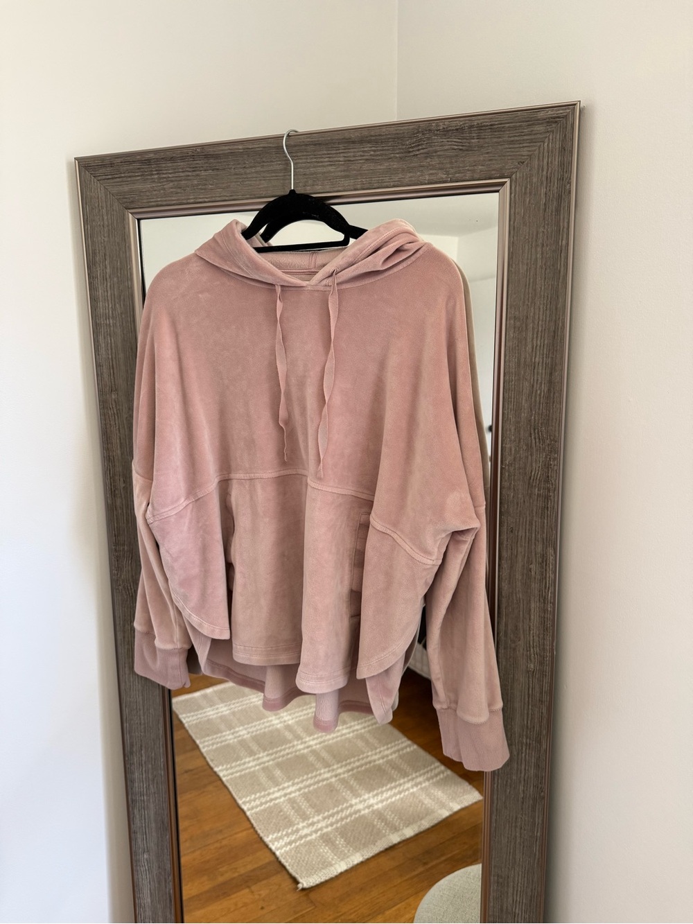 Soft Rose Pink Velour Hoodie Top DKNY Oversize Fit Medium